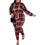Plus size cozy striped 2-piece set featuring long sleeves, perfect for fall and winter loungewear. Soft fabric and relaxed fit for ultimate comfort.